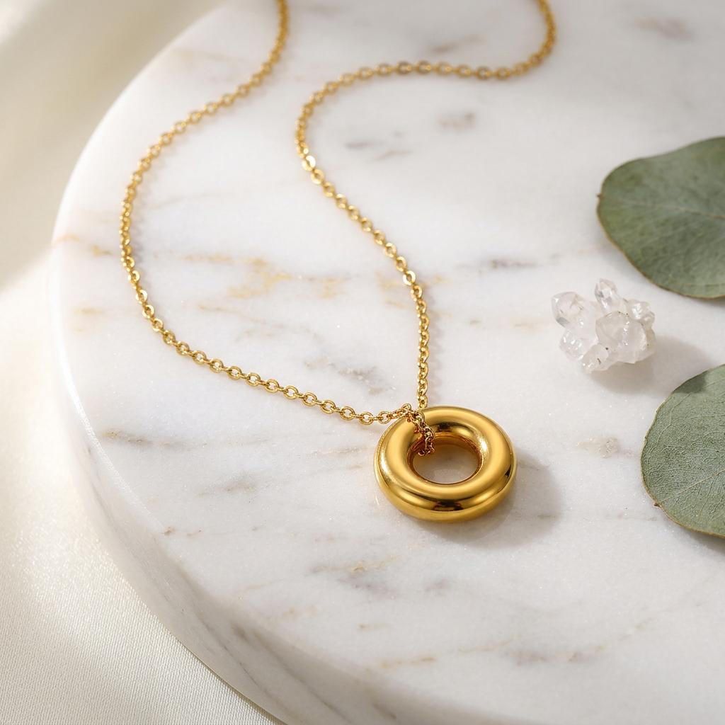18K Gold-Plated Stainless Steel Cubic Zirconia Circle Pendant Necklace for Women
